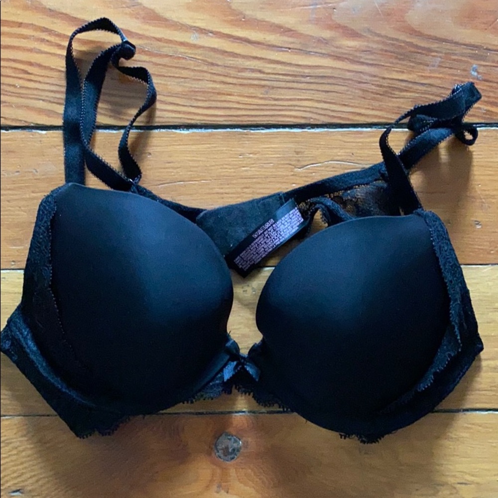 Victoria’s Secret Black Lace Dream Angels Push Up